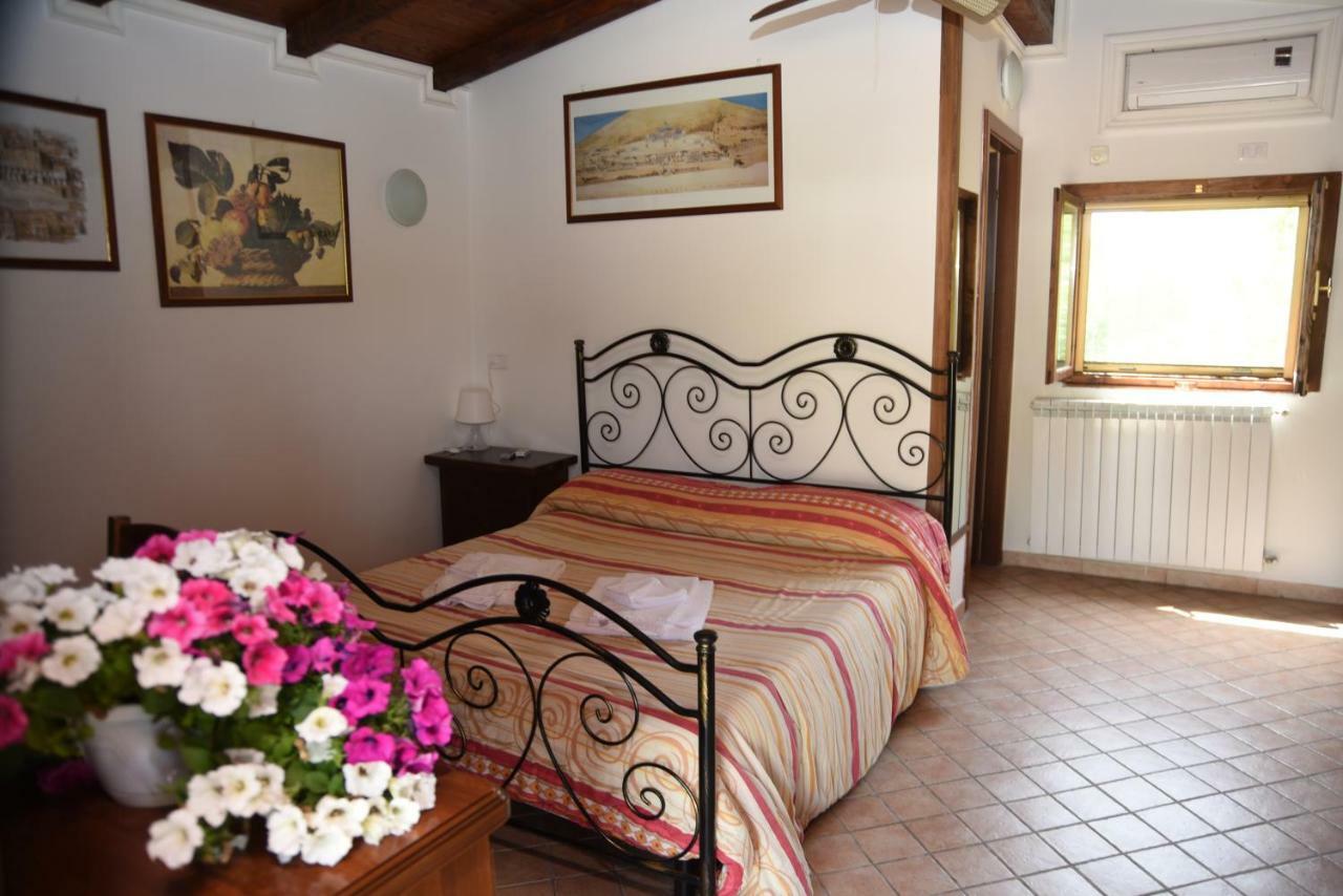 הוילה פלסטרינה Agriturismo Casale Pepe מראה חיצוני תמונה